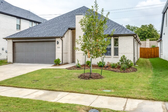 Building Photo - 5211 Bellhurst Dr