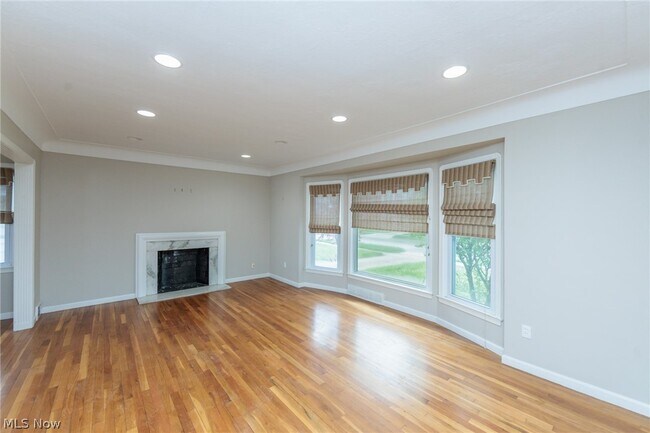 Foto del edificio - 4441 Baintree Rd