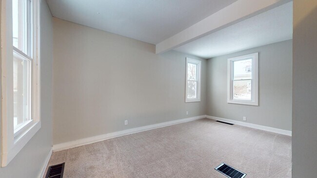 Building Photo - 3332 Walton Ave