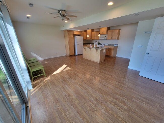 Building Photo - 7317 Chapel Dr
