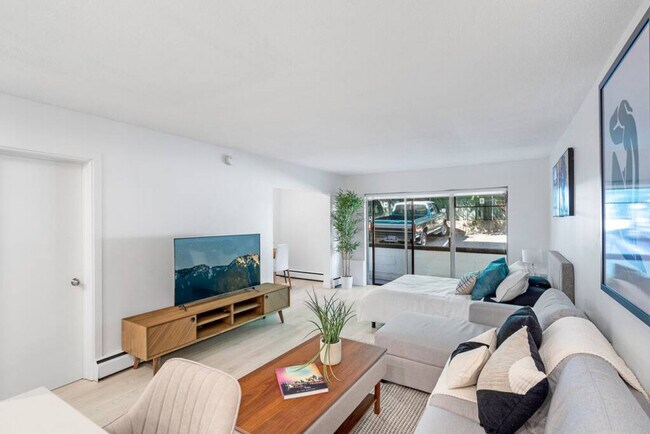 Photo du bâtiment - 2225 W 8th Ave