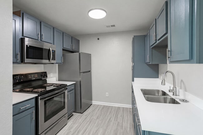 Building Photo - Park Place Apartments