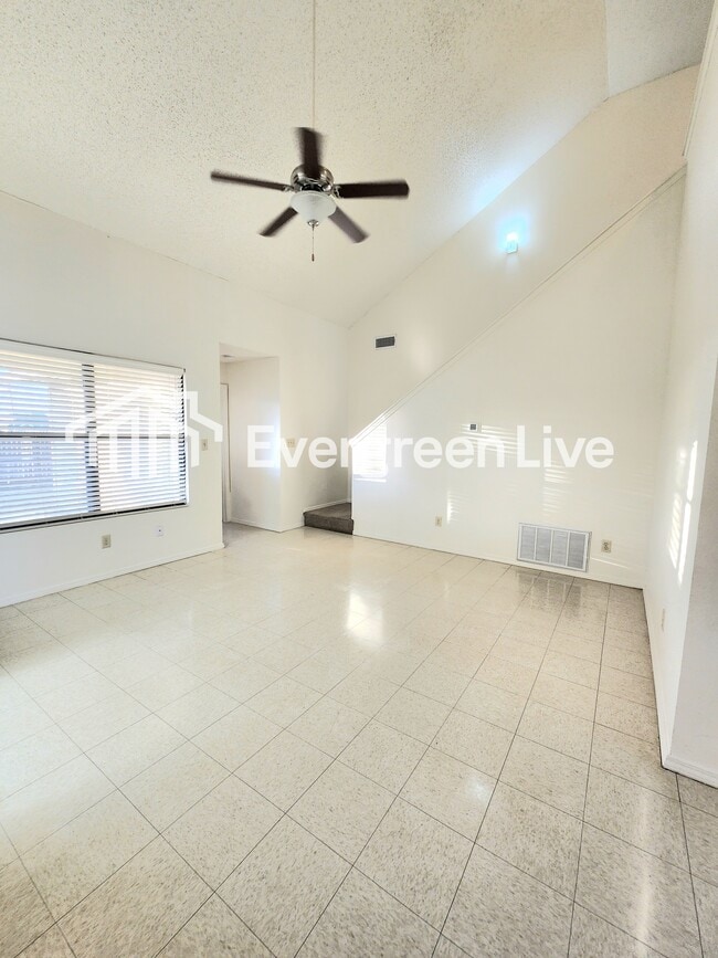 Foto del edificio - 1303 San Felipe Ct