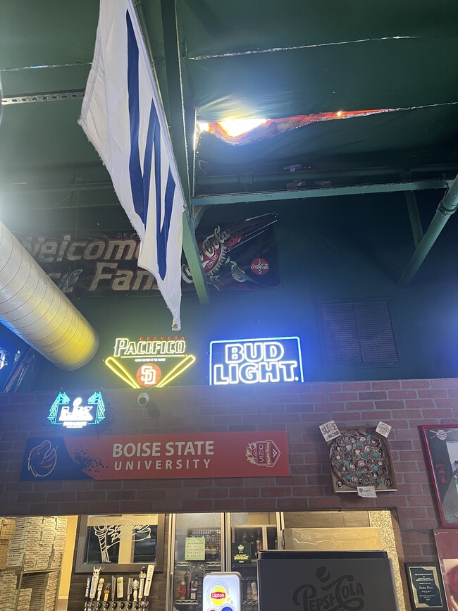 Building Photo - 951 N Auburn Ave