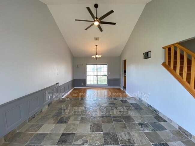 Foto del edificio - 7403 Linkview St