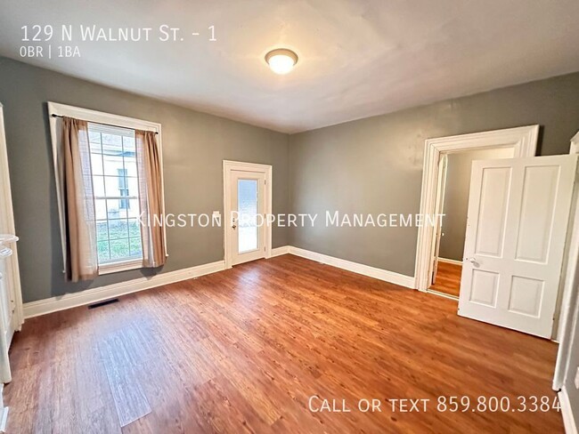 Foto del edificio - 129 N Walnut St