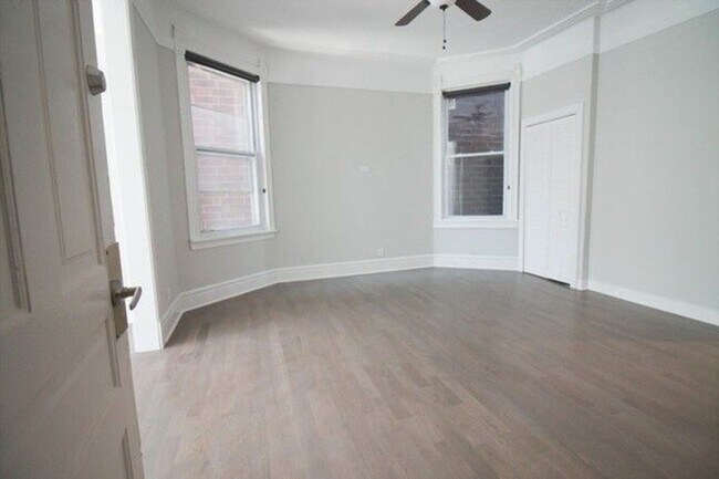 Building Photo - 2625 N Halsted St