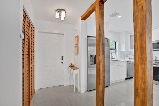 Foto del edificio - 11056 SW 133rd Pl