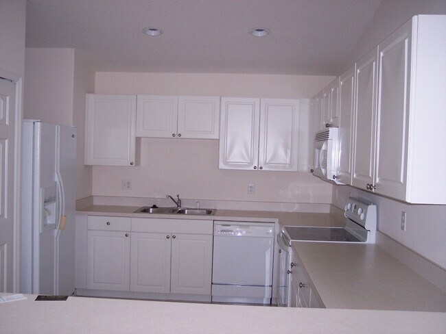 Foto del edificio - 992 S Easy St