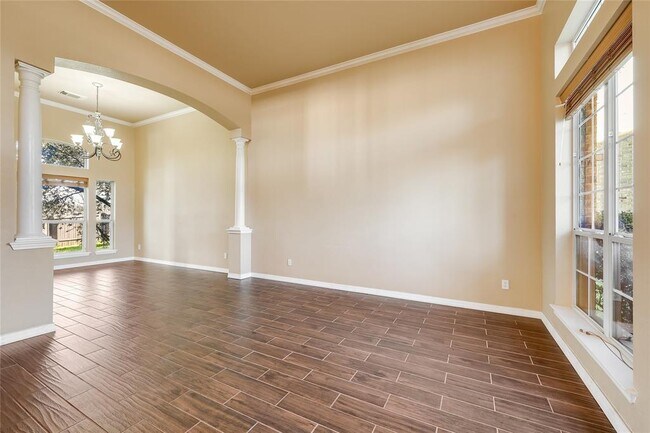 Foto del edificio - 9200 Hurley Cove