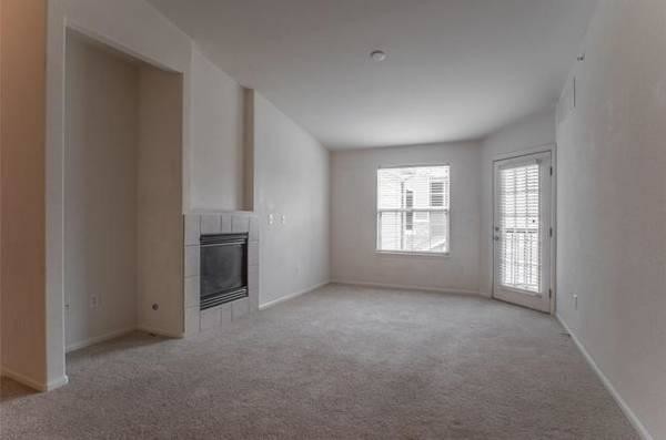 Building Photo - 1465 Blue Sky Cir