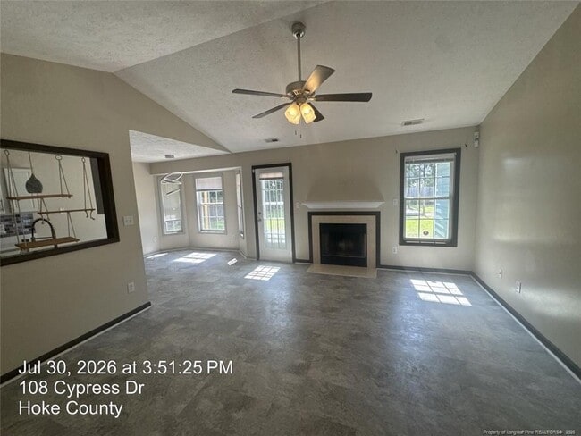 Building Photo - 108 Cypress Dr