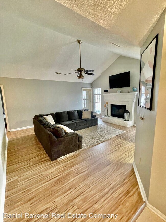 Foto del edificio - 3 br, 2 bath House - 2388 River Park Way