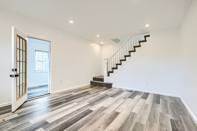 Building Photo - 13 Summerfield Rd