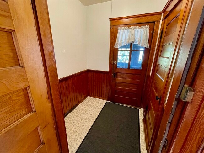 Foto del edificio - 21 Watson Ave