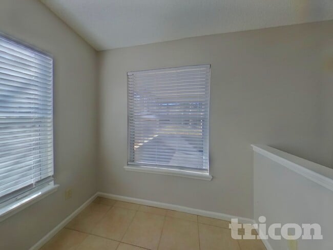 Building Photo - 8158 Pilgrims Trace Dr