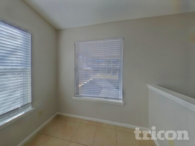 Foto del edificio - 8158 Pilgrims Trace Dr