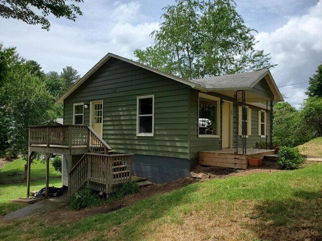 Building Photo - 40 Rash Rd