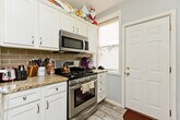Primary Photo - 1630 W Farwell Ave