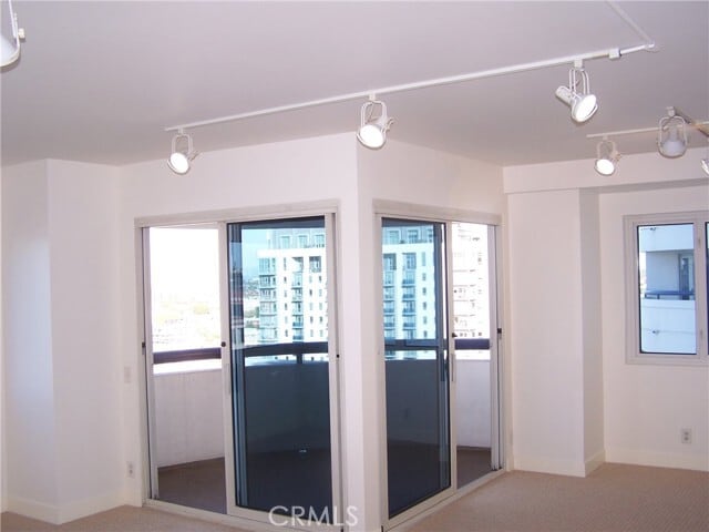 Foto del edificio - 525 E Seaside Way