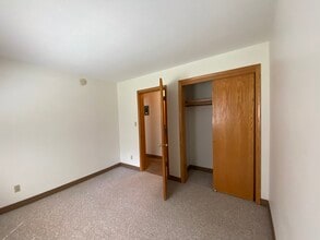 Building Photo - Prior Marshall Apartments