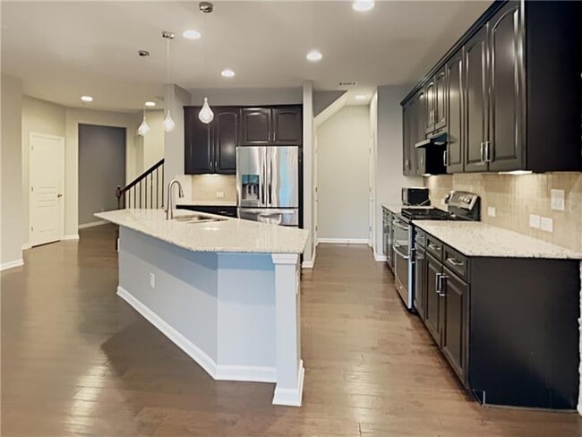 Building Photo - 1613 Trailview Way NE