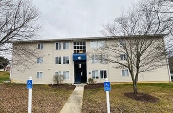 Building Photo - 1730 Liberty Ln