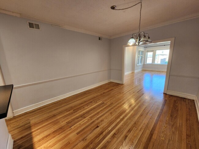 Foto del edificio - 6210 N Francisco Ave