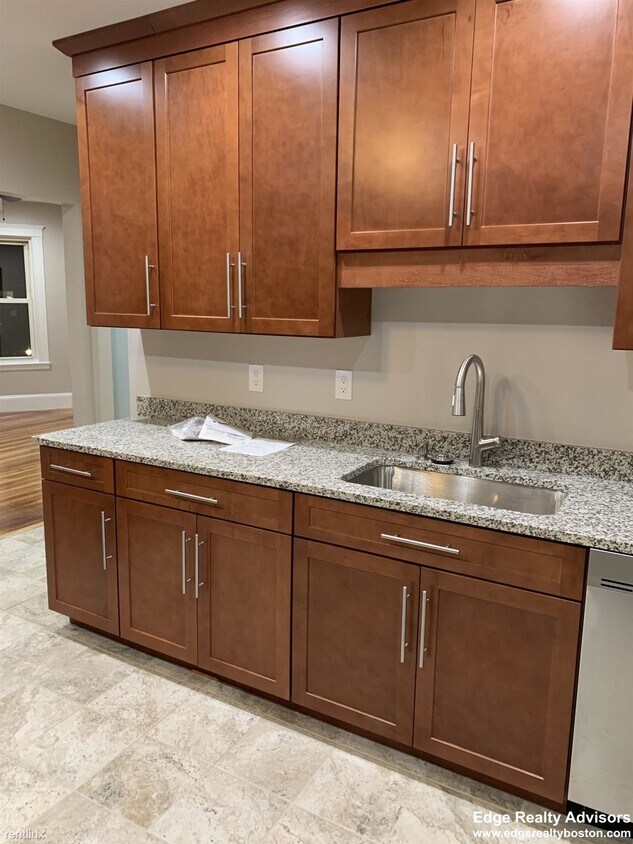 3 br, 2 bath - 11 Fairbanks St - 3 br, 2 bath  - 11 Fairbanks St