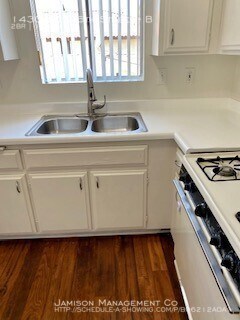 Foto del edificio - 1430 W 146th St