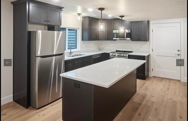 Building Photo - 52 W 650 N