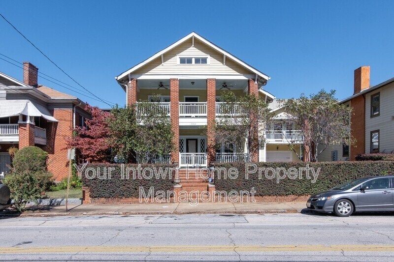 Foto principal - 362 Irwin St NE