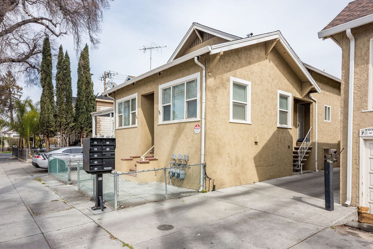 Foto principal - 84-88 N 7th St