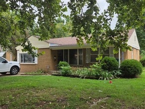 Building Photo - 2350 S Erie St