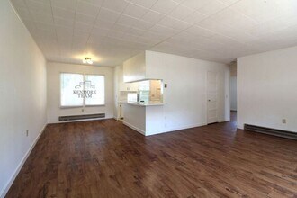 Building Photo - 804 Symons St