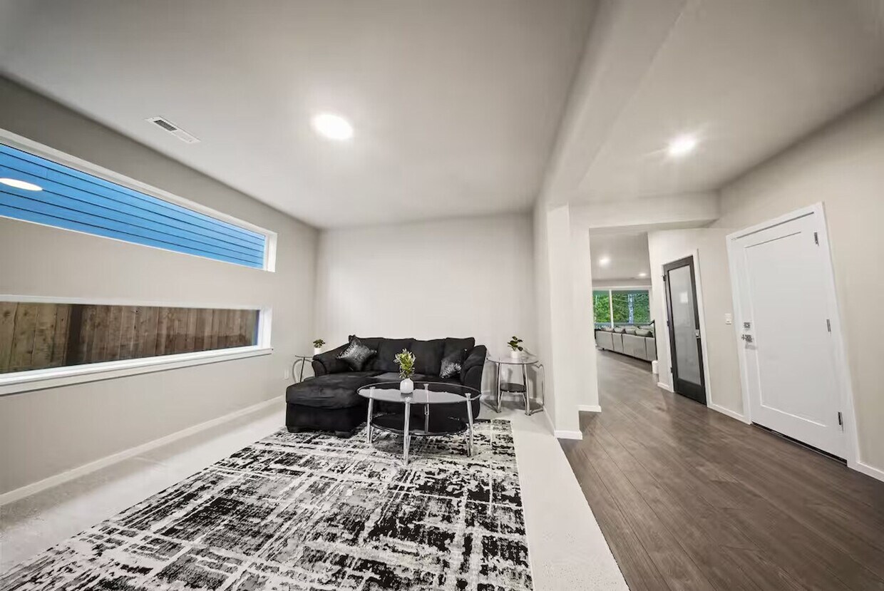 Foto principal - 4952 Amherst Way SW