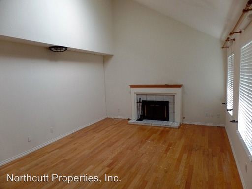 Building Photo - 13332 Via Stephen