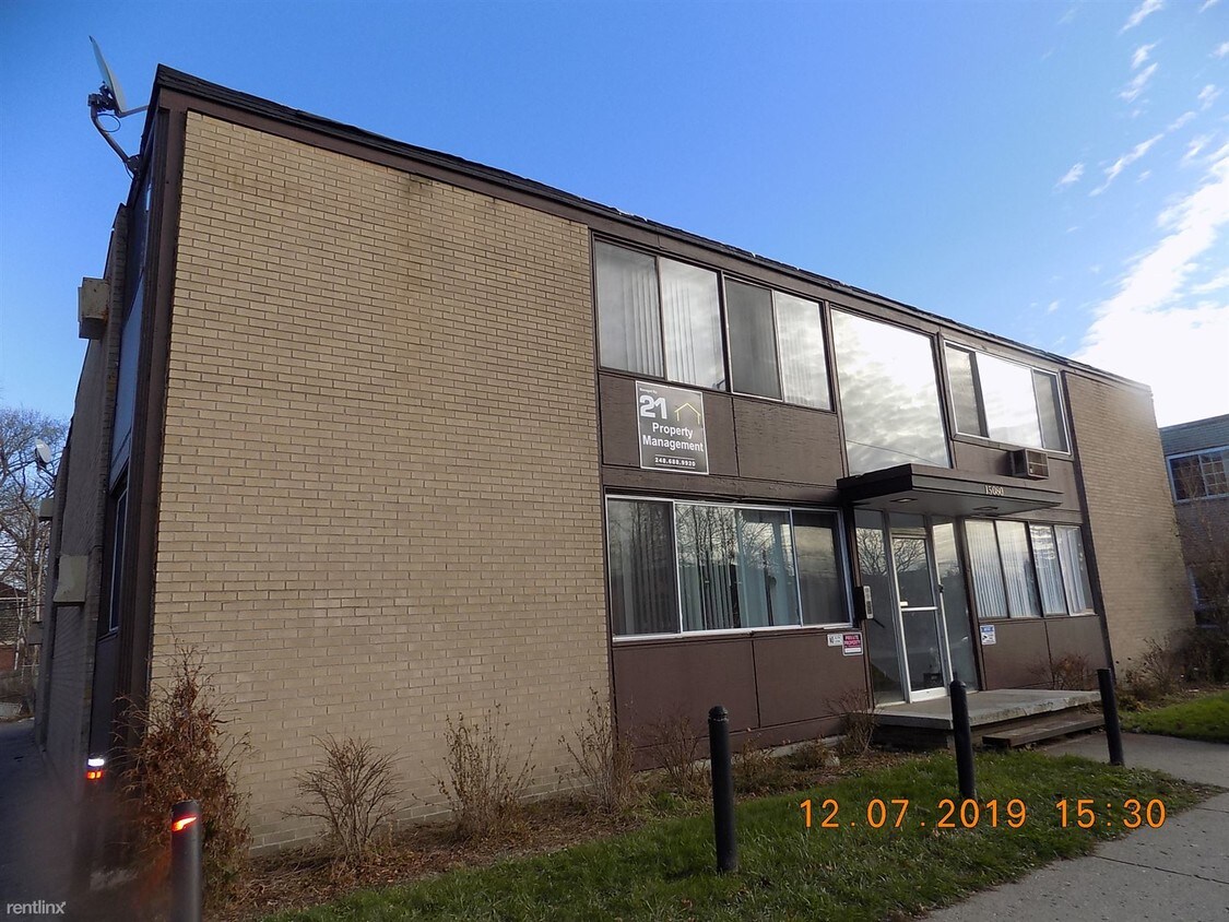 Primary Photo - 15080 Greenfield Rd