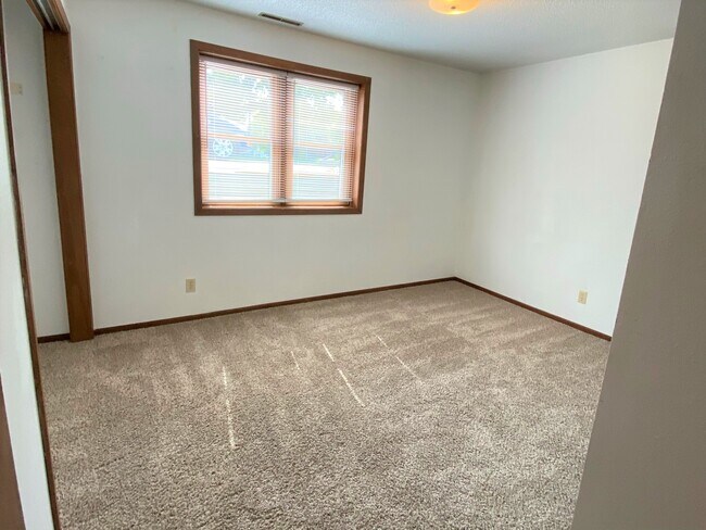 134 N Hyland #2 - 134 Hyland Ave