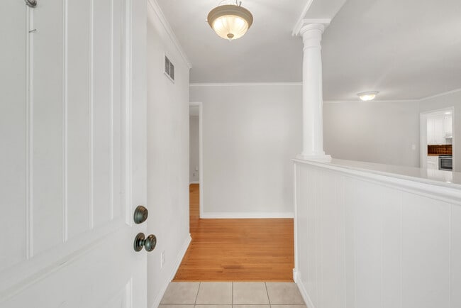 Foto del edificio - 5230 S Marion Ave