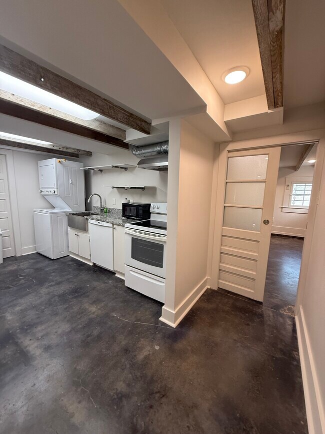 Foto del edificio - 7903 Plum St