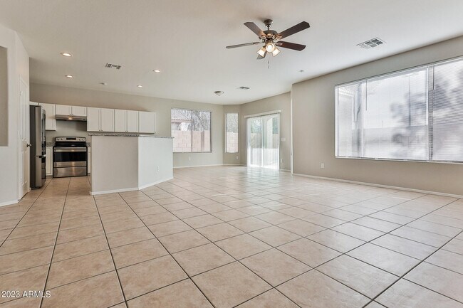 Foto del edificio - 2313 W Carter Rd