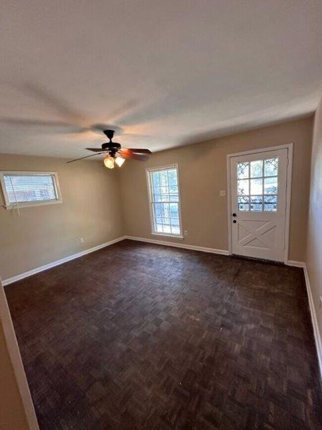 Building Photo - BELOW MARKET RENT!