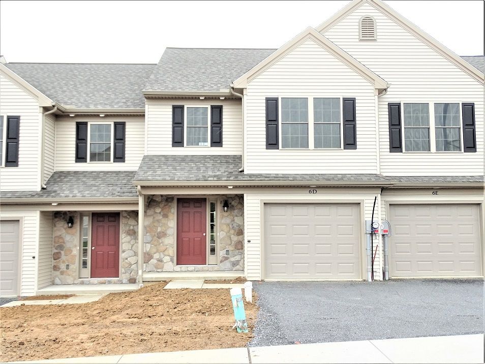 Foto principal - 6 Granite Dr