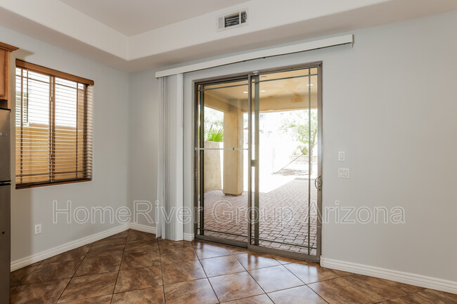 Foto del edificio - 1426 E Cortez St