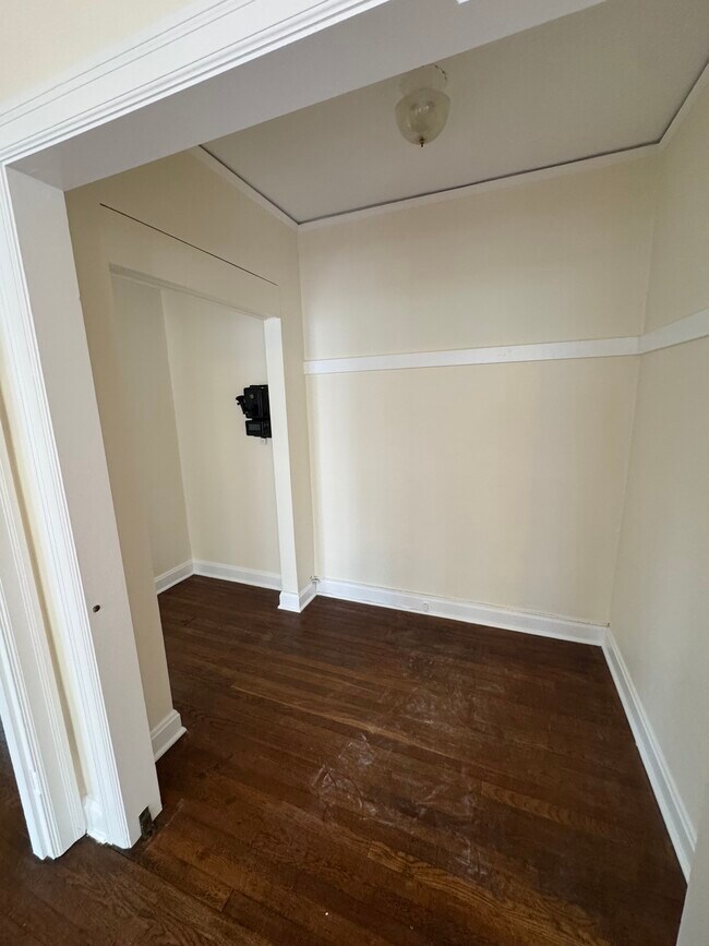 Rincón junto a la sala de estar - 1329 Northeast Hancock Street
