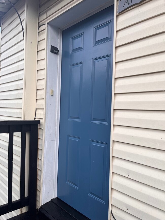 Entrance door - 710 W Canal St