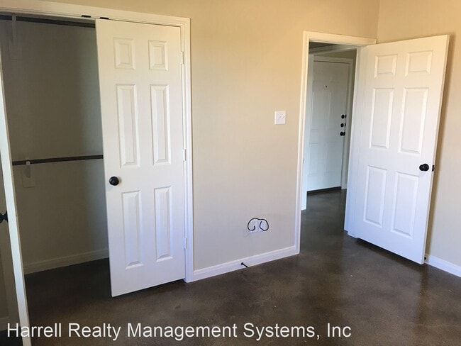 Building Photo - 3 br, 2 bath House - 200 Quail Hollow