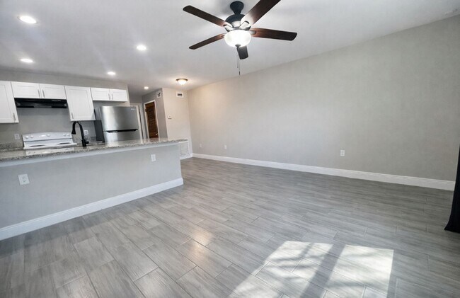 Foto del edificio - 917/919 Freemont St & 3304/3306 Edgewood Ave