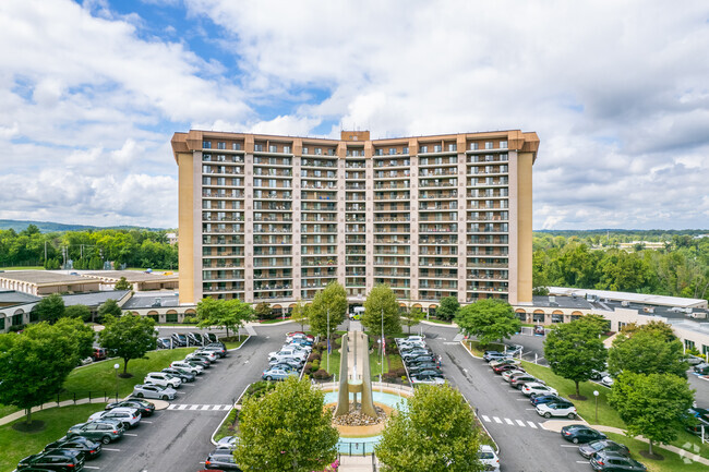 Building Photo - Valley Forge Towers West